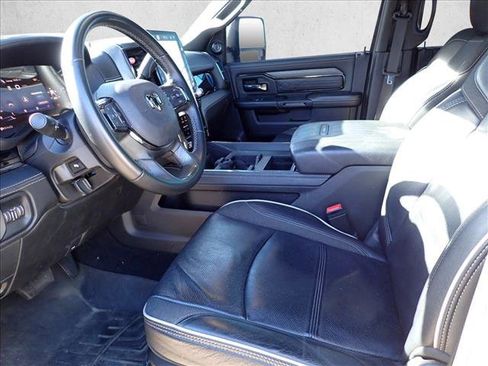 Used 2025 RAM 3500 Limited image 10