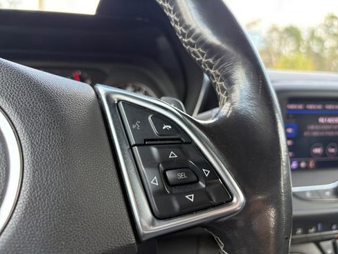 Used 2020 Chevrolet Camaro LT image 14