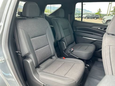 Used 2025 Chevrolet Traverse LT w/ Midnight/Sport Edition AWD/4WD image 22