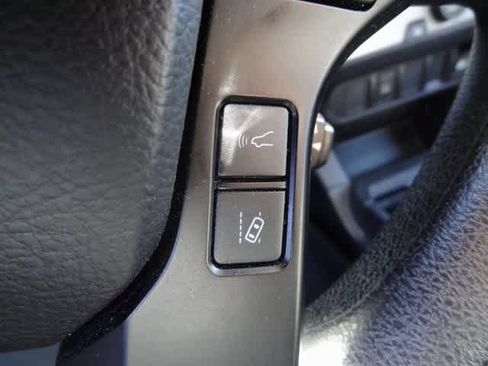 Used 2022 Toyota Tacoma SR image 14