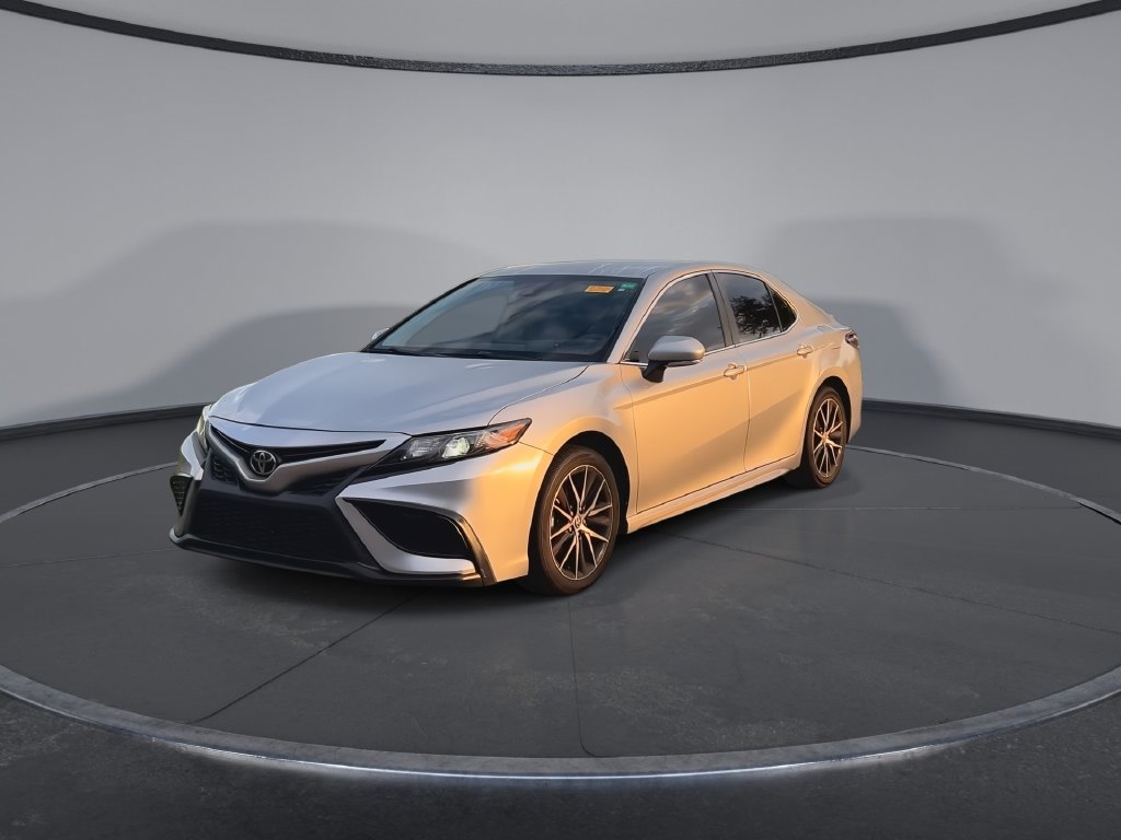 Used 2024 Toyota Camry SE FWD image 4