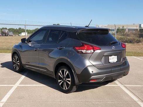 Certified 2020 Nissan Kicks SR image 7