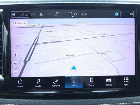 Used 2022 Chrysler Pacifica Limited FWD image 44