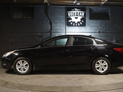 Used 2013 Hyundai Sonata GLS w/ Popular Equipment Pkg image 2