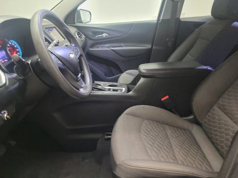 Used 2020 Chevrolet Equinox LT w/ LPO, Floor Liner Package FWD image 17