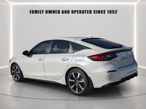 Used 2025 Honda Civic Sport image 3