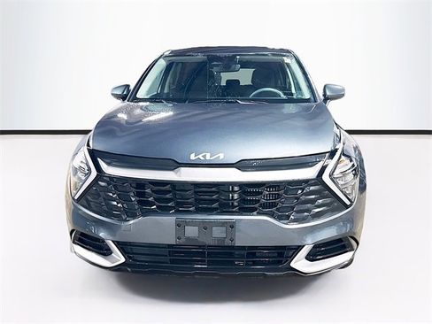 Used 2023 Kia Sportage LX image 2