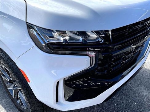 Used 2024 Chevrolet Suburban Z71 w/ Luxury Package image 30