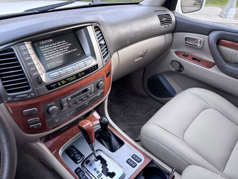 Used 2006 Lexus LX 470 4WD image 15