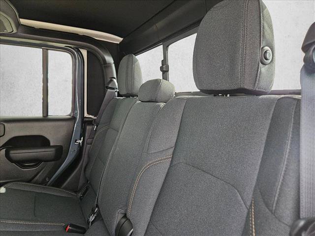 New 2026 Jeep Gladiator Sport AWD/4WD image 16