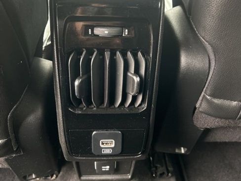 Used 2022 Jeep Compass Limited image 14