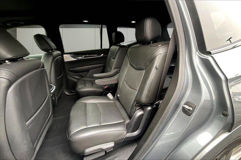 Used 2021 Cadillac XT6 Sport AWD/4WD image 21