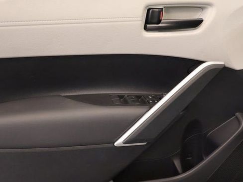 New 2026 Toyota Corolla Cross L image 9