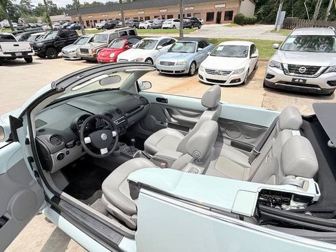 Used 2004 Volkswagen Beetle GLS FWD image 57