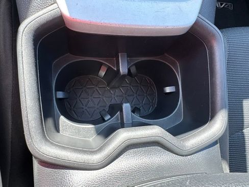Used 2022 Toyota RAV4 LE w/ Carpet Mat Package (TMS) AWD/4WD image 22