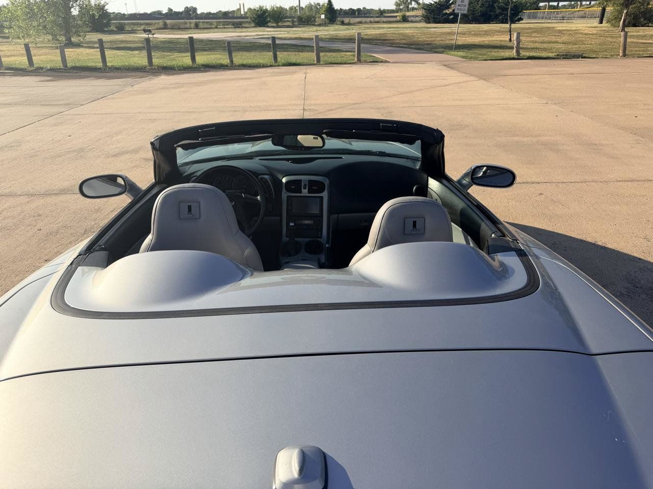Used 2005 Chevrolet Corvette Convertible w/ Preferred Equipment Group RWD image 18
