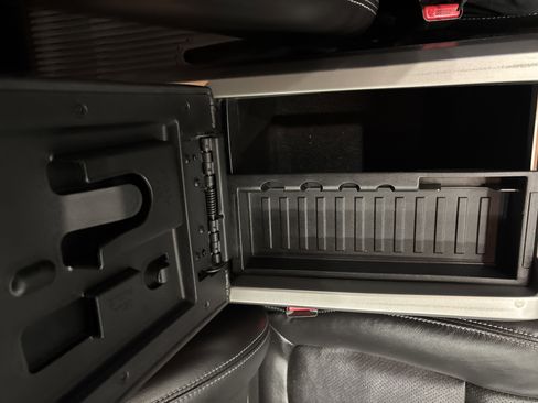 Used 2012 Ford F150 Lariat w/ Lariat Chrome Pkg image 18