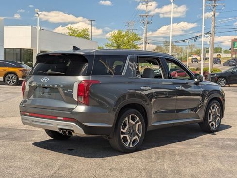 Used 2023 Hyundai Palisade SEL w/ Premium Package AWD/4WD image 5