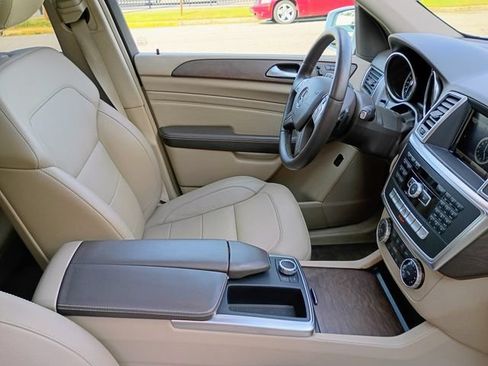 Used 2015 Mercedes-Benz ML 350 2WD image 49