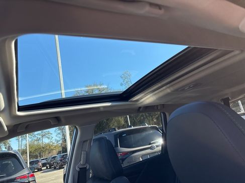 Certified 2024 Subaru Forester Limited image 3