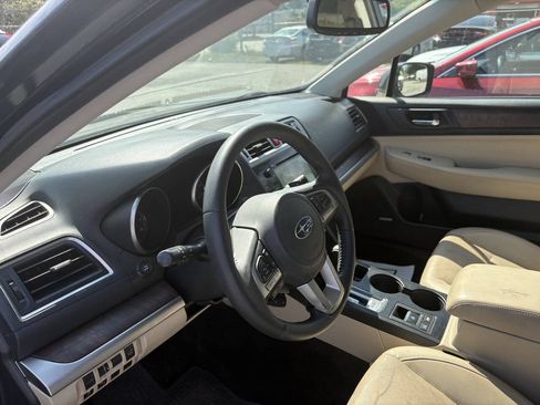 Used 2015 Subaru Outback 2.5i Limited AWD/4WD image 7