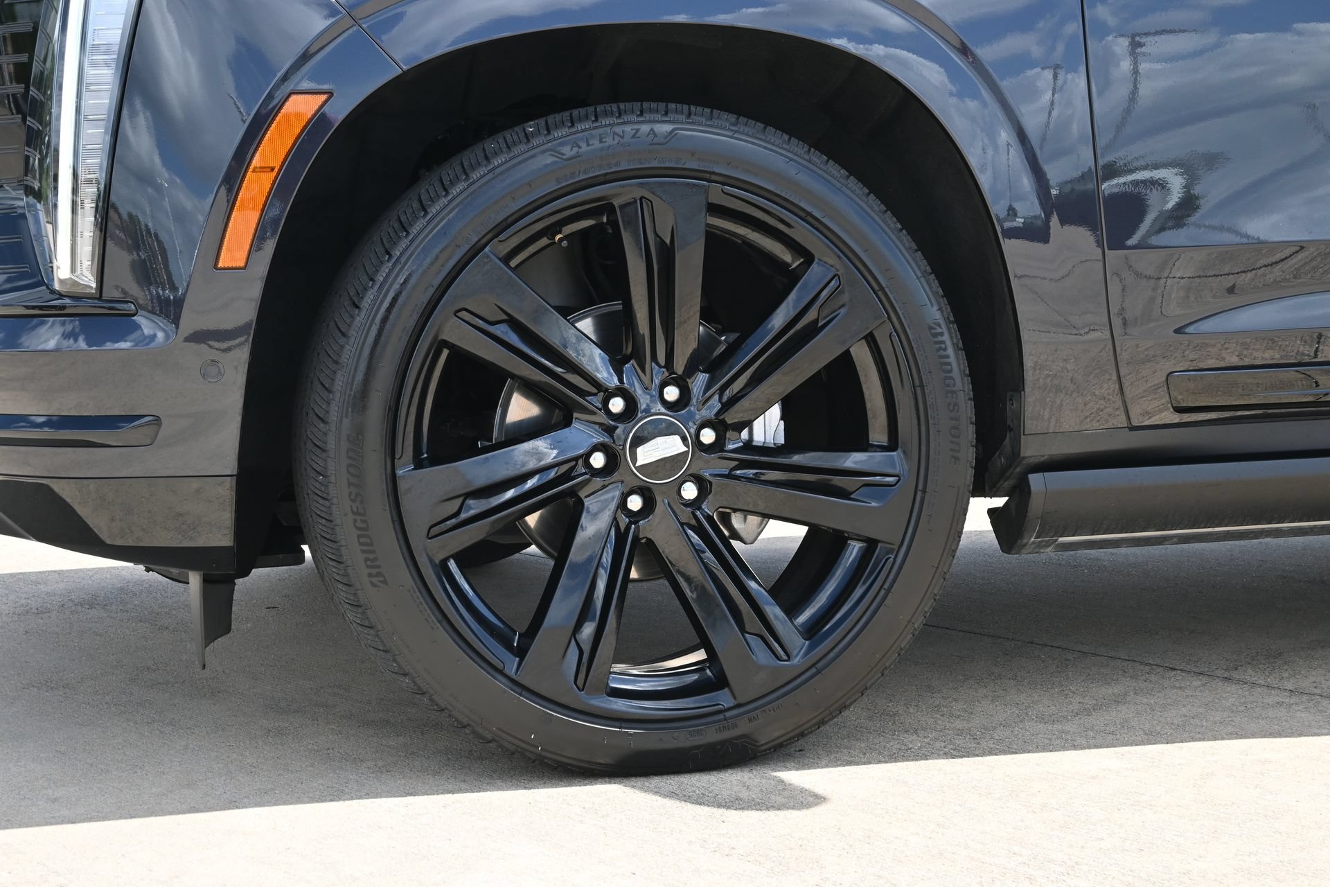 Certified 2026 Cadillac Escalade Sport w/ Touring Package AWD/4WD image 28