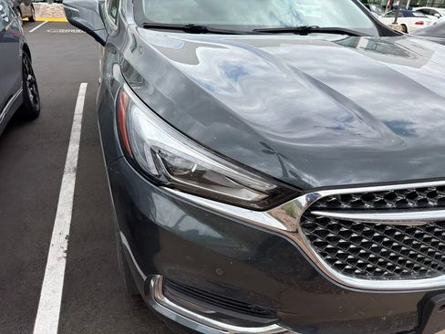 Used 2018 Buick Enclave Avenir w/ Avenir Technology Package AWD/4WD image 3