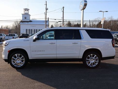 Used 2021 Chevrolet Suburban High Country image 16