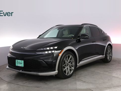 Used 2023 Genesis GV60 Advanced w/ Cargo Package AWD/4WD image 2