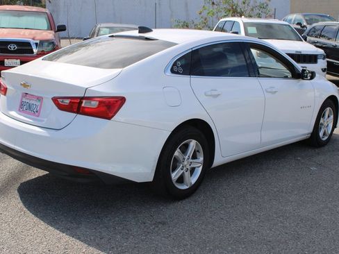 Used 2020 Chevrolet Malibu LS w/ LPO, Convenience Package 1 FWD image 4