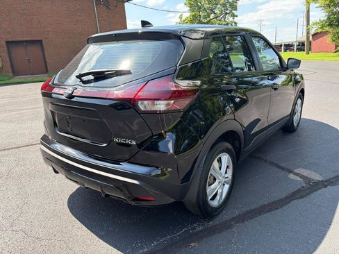 Used 2023 Nissan Kicks S FWD image 7