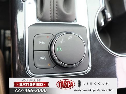 Used 2024 Chevrolet Blazer Premier w/ Enhanced Convenience Package FWD image 29