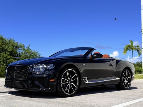 Used 2024 Bentley Continental GT V8 AWD/4WD image 29
