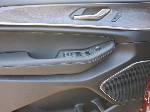 New 2025 Jeep Grand Cherokee Overland w/ Trailer Tow Package image 8