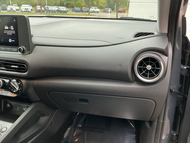 Certified 2023 Hyundai Kona SEL AWD/4WD image 41