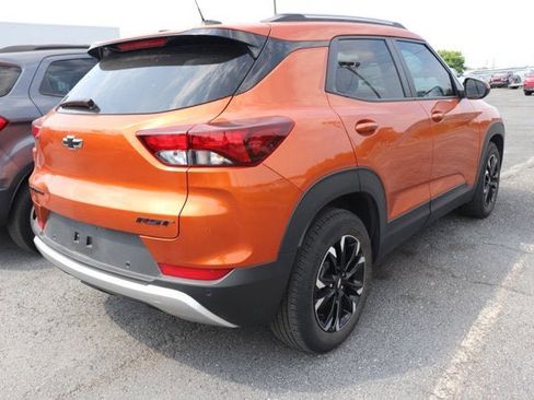 Used 2022 Chevrolet TrailBlazer LT w/ Sun and Liftgate Package FWD image 5