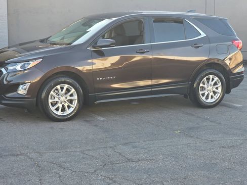 Used 2020 Chevrolet Equinox LT FWD image 3