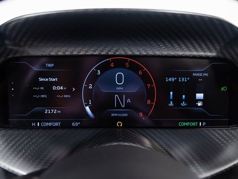 Used 2024 McLaren 750S Spider image 15