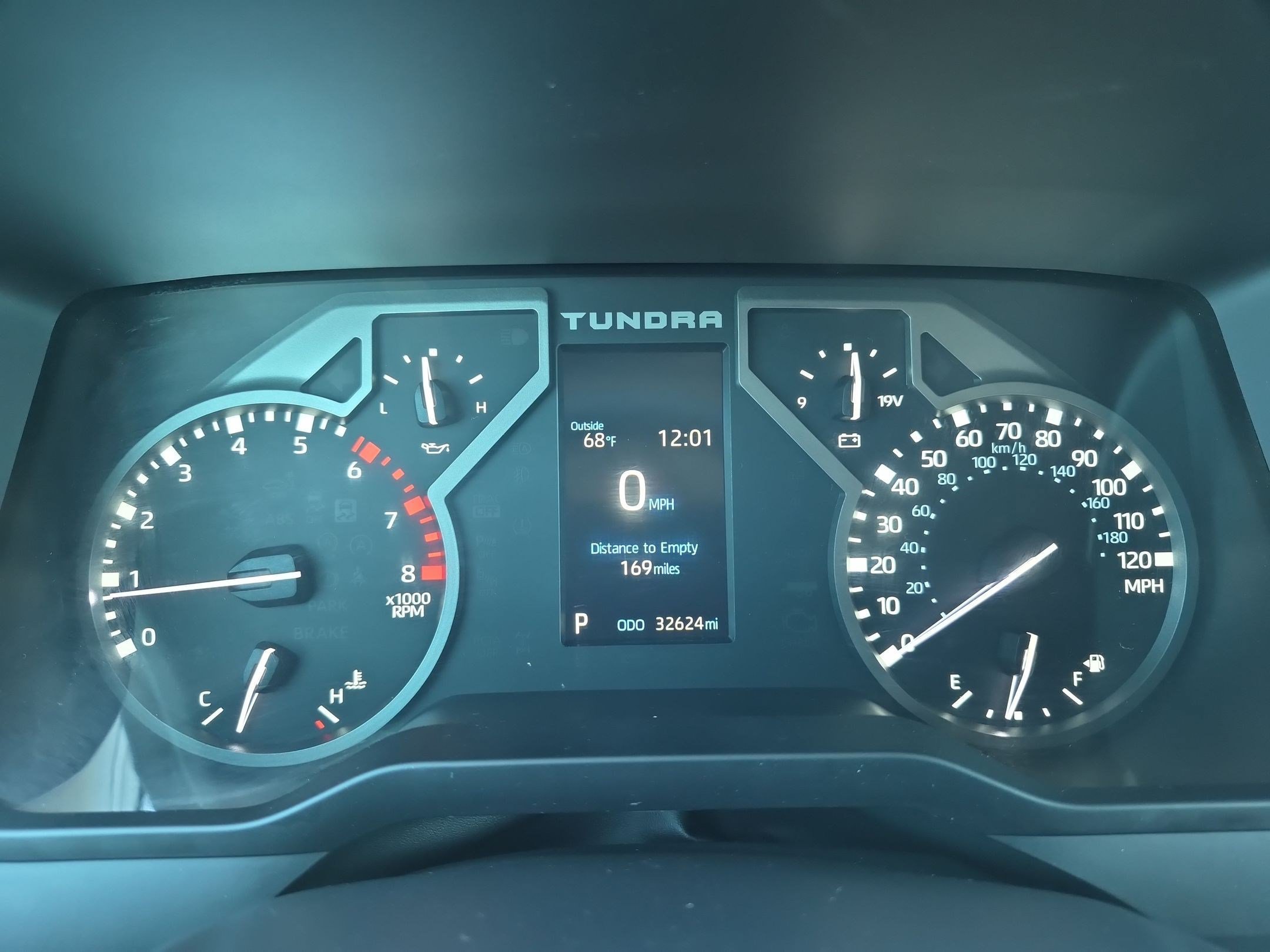 Used 2023 Toyota Tundra SR5 w/ SR5 Convenience Package AWD/4WD image 16