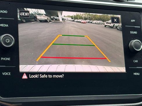 Used 2023 Volkswagen Tiguan SE FWD image 25