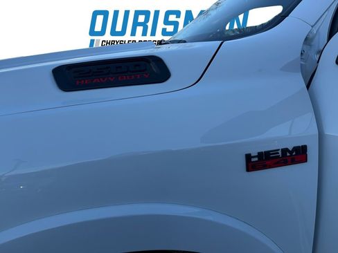 Used 2021 RAM 2500 Laramie w/ Night Edition image 17