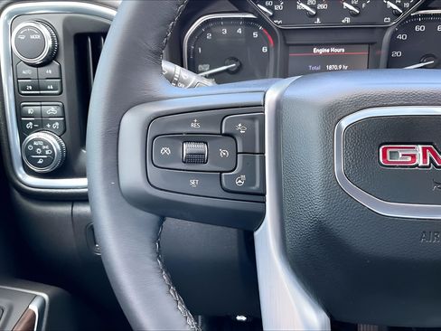Used 2022 GMC Sierra 1500 SLT AWD/4WD image 10
