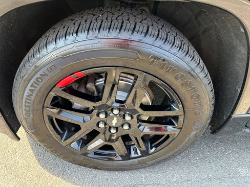Used 2020 Chevrolet Traverse Premier w/ Redline Edition AWD/4WD image 9