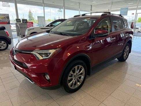 Used 2018 Toyota RAV4 Limited w/ Advanced Technology Package AWD/4WD image 6