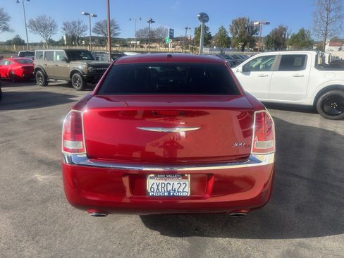 Used 2012 Chrysler 300 Limited image 3