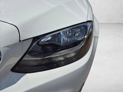 Used 2018 Mercedes-Benz C 300 4MATIC Sedan image 7