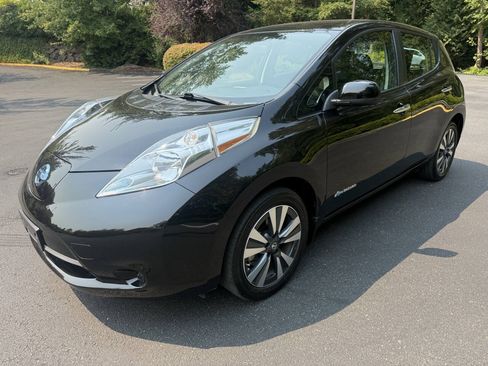 Used 2016 Nissan Leaf SV FWD image 1