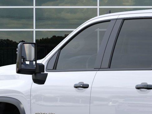 New 2026 Chevrolet Silverado 2500 ZR2 AWD/4WD image 12