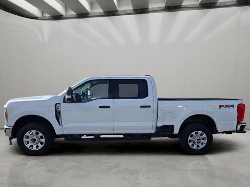 Used 2024 Ford F250 XLT w/ FX4 Off-Road Package image 3