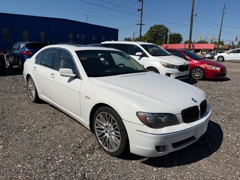 Used 2008 BMW 750i RWD image 19